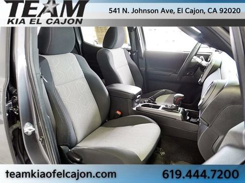 Used 2022 Toyota Tacoma TRD Sport w/ Black Out Package (TMS) AWD/4WD image 16