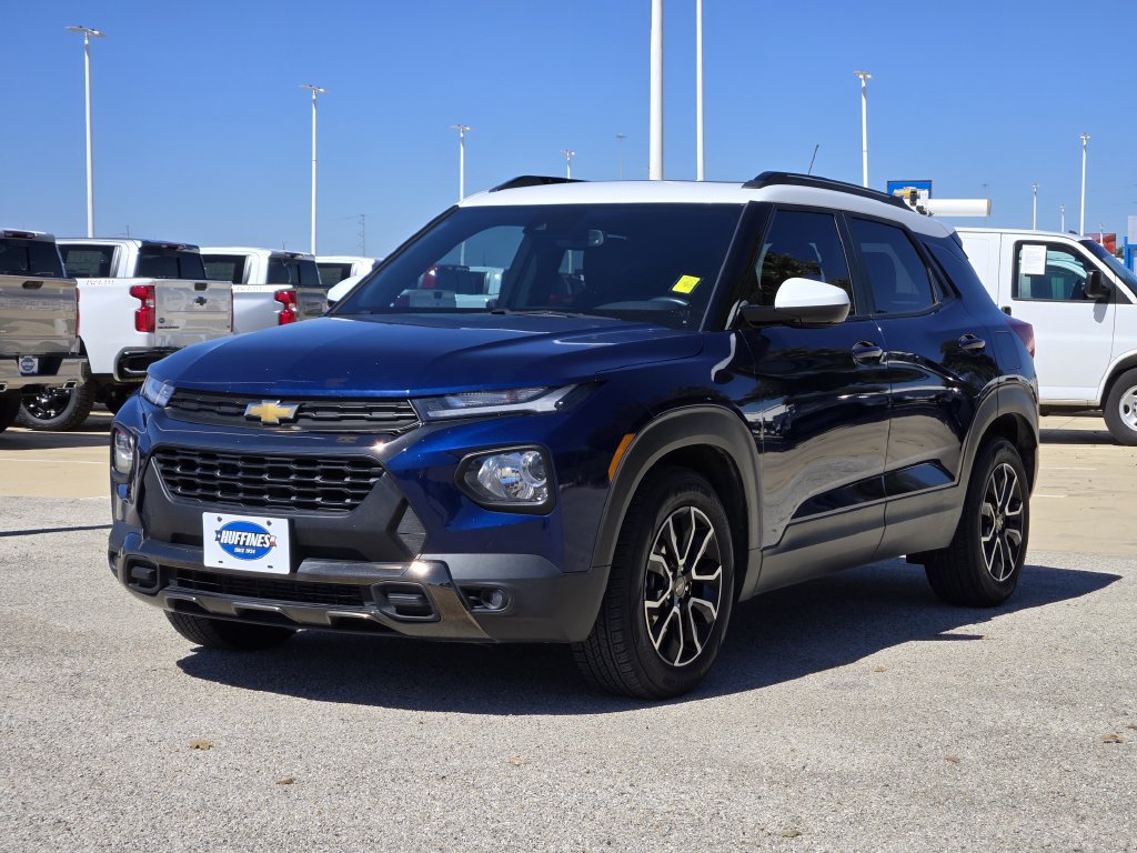 Used 2022 Chevrolet TrailBlazer ACTIV w/ Sun and Liftgate Package FWD image 3