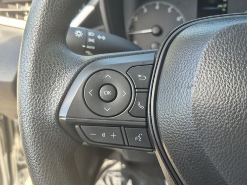 Used 2025 Toyota Corolla LE FWD image 26