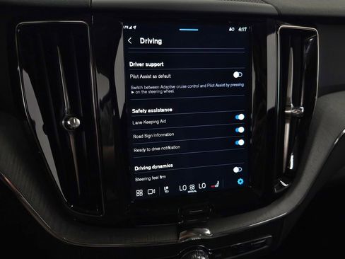Certified 2025 Volvo XC60 B5 Plus AWD/4WD image 26