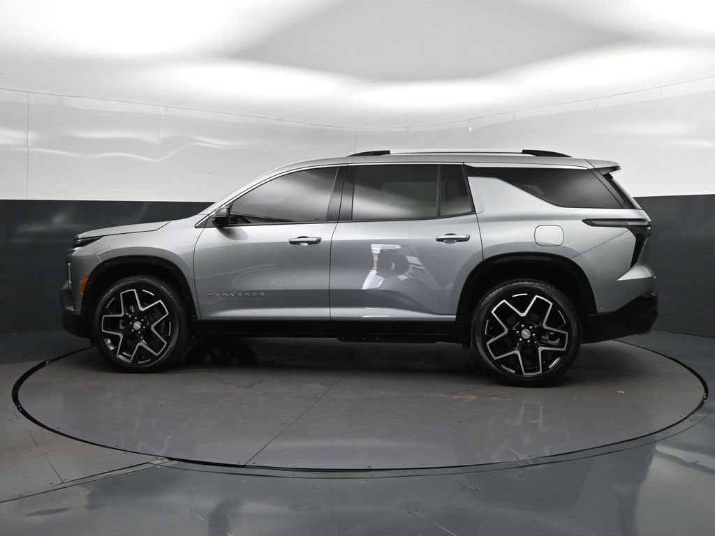 Used 2025 Chevrolet Traverse High Country w/ LPO, Floor Liner Package FWD image 4