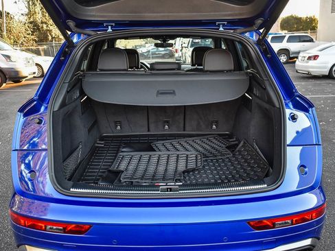 Used 2022 Audi SQ5 Premium Plus w/ Premium Plus Package image 26