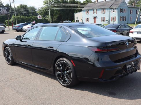 Used 2023 BMW i7 xDrive60 AWD/4WD image 7