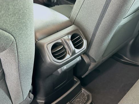 Used 2024 Jeep Wrangler Unlimited w/ Convenience Group AWD/4WD image 27