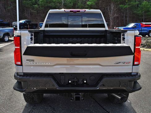 New 2026 Chevrolet Silverado 2500 ZR2 w/ Snow Plow Prep/Camper Package image 8