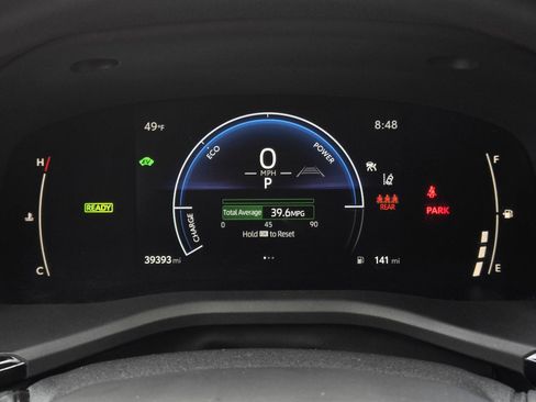 Used 2025 Toyota Camry LE image 23