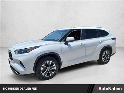 Used 2024 Toyota Highlander XLE