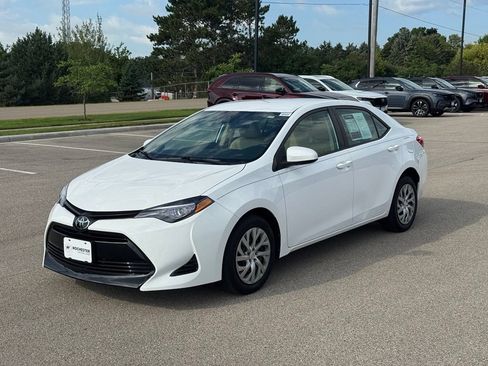 Used 2019 Toyota Corolla LE FWD image 29