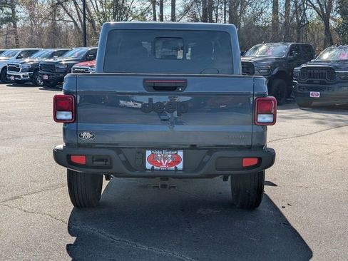 New 2026 Jeep Gladiator Sport image 6