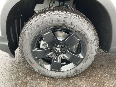 New 2026 Honda Ridgeline Black Edition image 9