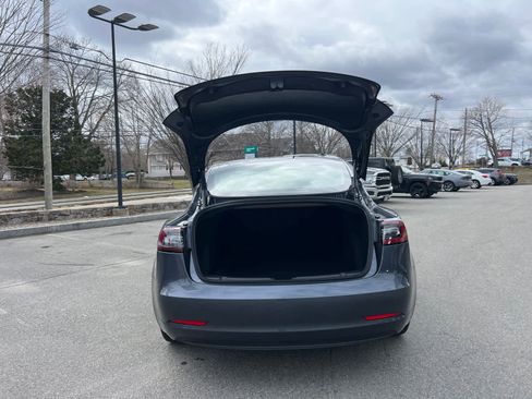 Used 2023 Tesla Model 3 Standard Range image 37