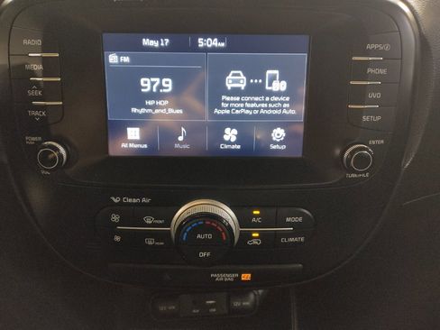 Used 2018 Kia Soul + FWD image 25