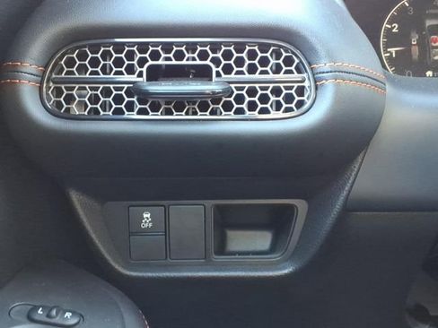 Certified 2025 Honda HR-V Sport image 22