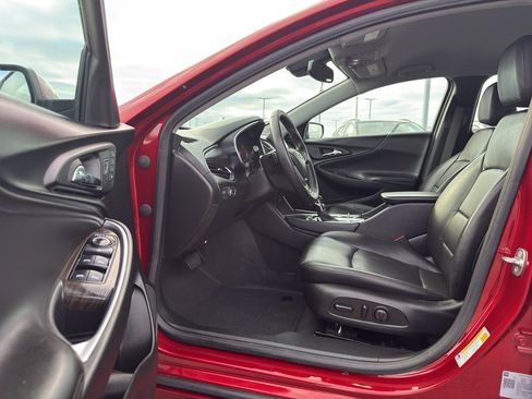 Used 2024 Chevrolet Malibu LT image 10