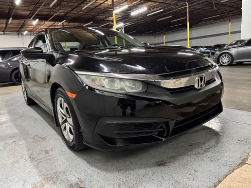 Used 2018 Honda Civic LX image 7