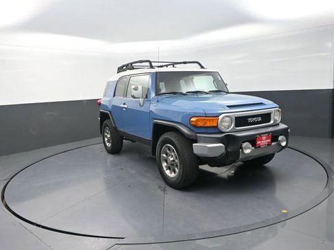 Used 2011 Toyota FJ Cruiser 4WD w/ Convenience Pkg image 24