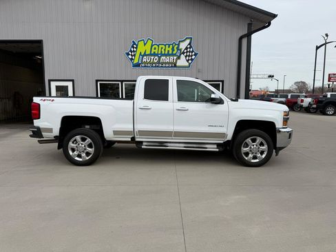 Used 2017 Chevrolet Silverado 2500 LTZ image 7