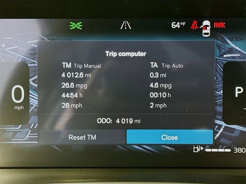 Certified 2026 Volvo XC40 B5 Plus w/ Protection Package Premier image 12