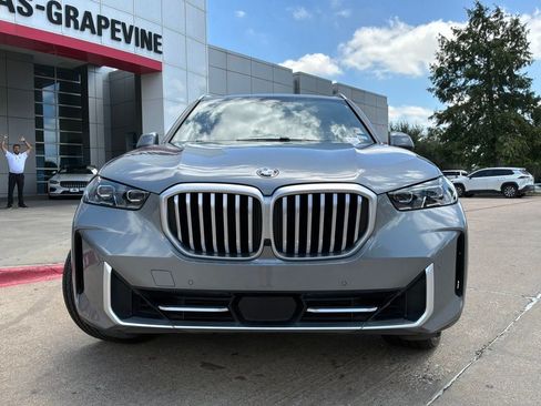 Used 2025 BMW X5 sDrive40i w/ Parking Assistance Package RWD image 3