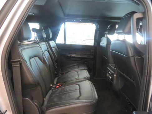 Used 2021 Ford Expedition Max Limited image 21