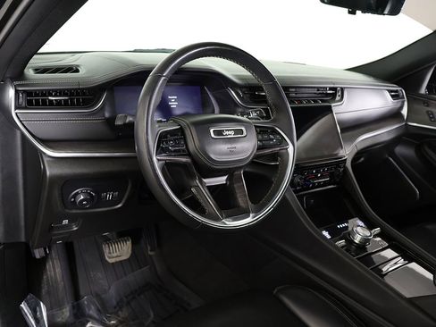 Used 2023 Jeep Grand Cherokee L Overland w/ Luxury Tech Group IV image 33