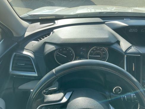 Used 2022 Subaru Forester Limited image 25