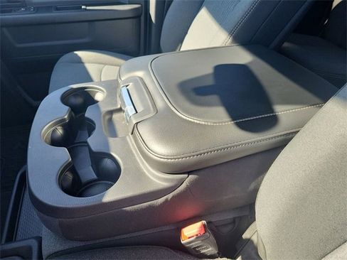 Used 2024 RAM 2500 Tradesman w/ Chrome Appearance Group image 21