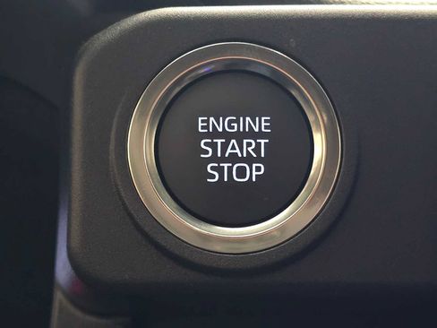 Certified 2026 Toyota 4Runner SR5 AWD/4WD image 18