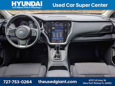 Used 2025 Subaru Outback Premium image 17