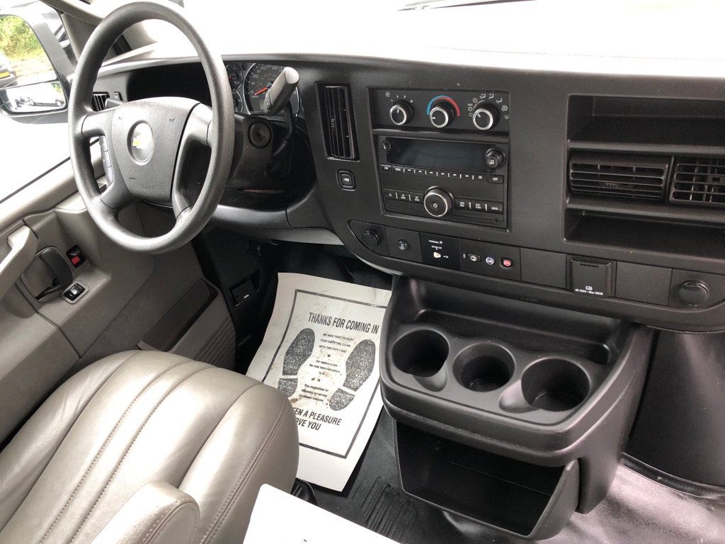 Used 2019 Chevrolet Express 3500 w/ Driver Convenience Package RWD image 26