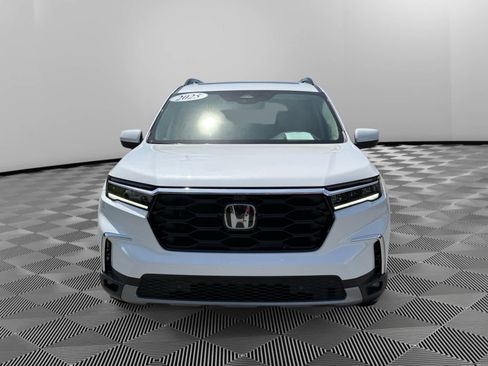 Used 2025 Honda Pilot Elite image 8