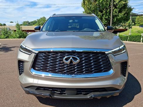 Certified 2025 INFINITI QX60 Luxe AWD/4WD image 2