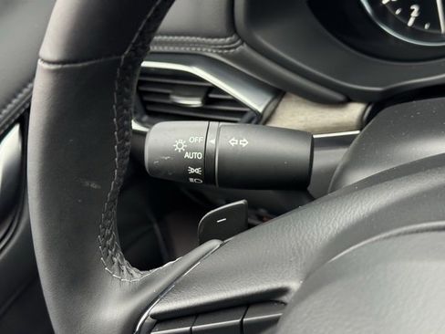 Certified 2025 MAZDA CX-5 Signature image 28