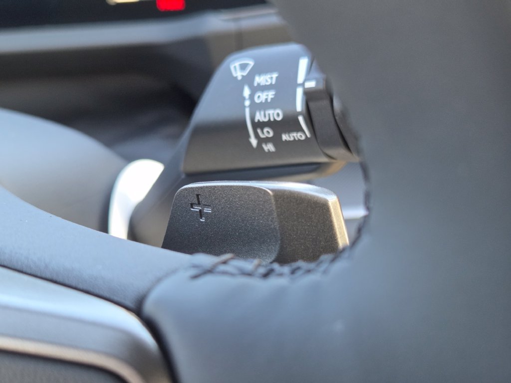 New 2026 Lexus ES 350h w/ Cold Area Package FWD image 23