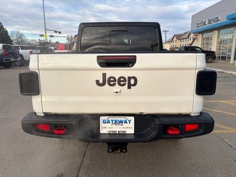 Used 2022 Jeep Gladiator Rubicon w/ Cold Weather Group image 15
