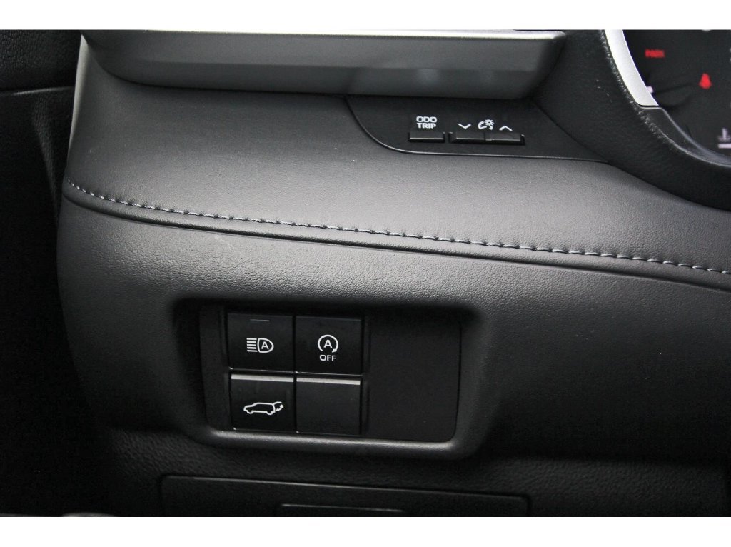 Used 2023 Toyota Highlander XLE AWD/4WD image 23
