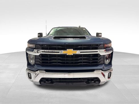Used 2025 Chevrolet Silverado 2500 LT w/ Convenience Package AWD/4WD image 51