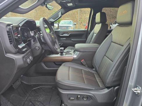 New 2026 Chevrolet Silverado 1500 High Country AWD/4WD image 4