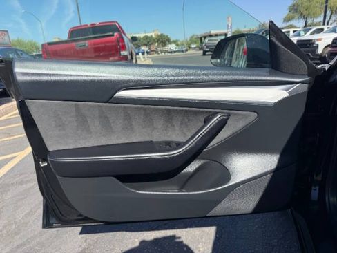 Used 2023 Tesla Model 3 Standard Range RWD image 11