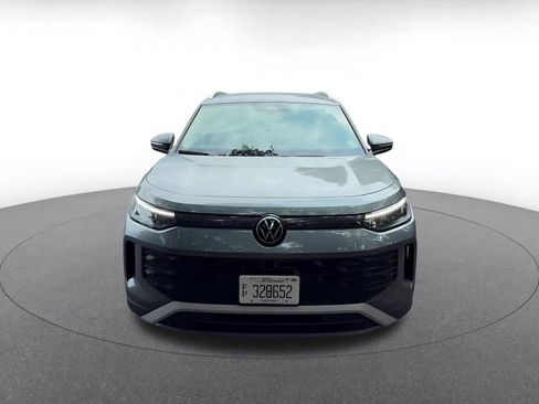 Used 2026 Volkswagen Tiguan SE FWD image 7
