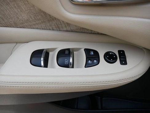 Certified 2023 Nissan Murano SL w/ SL Moonroof Package AWD/4WD image 16