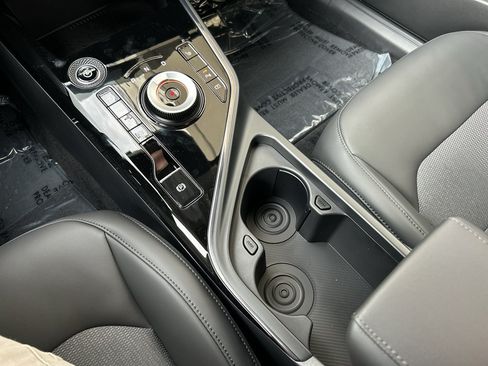 New 2026 Kia Niro Wind FWD image 26