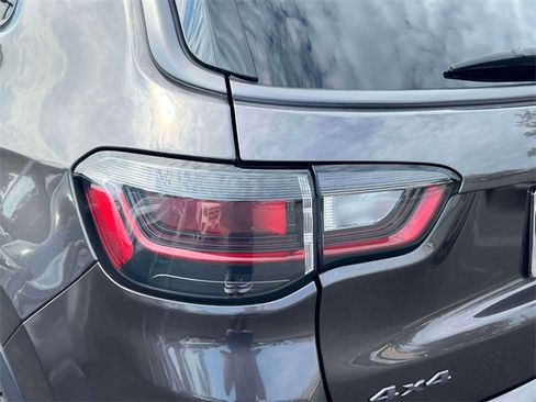 Used 2022 Jeep Compass Trailhawk w/ Trailhawk Elite Group image 13