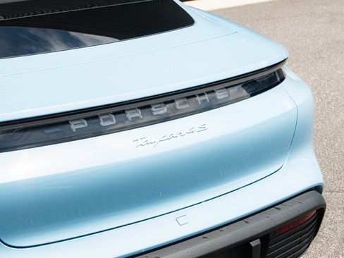 Certified 2023 Porsche Taycan 4S AWD/4WD image 39