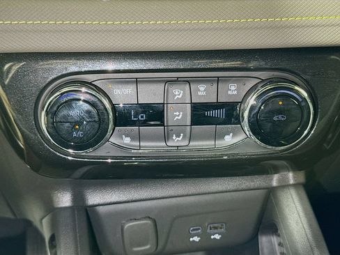 Certified 2024 Chevrolet TrailBlazer ACTIV w/ Convenience Package FWD image 13