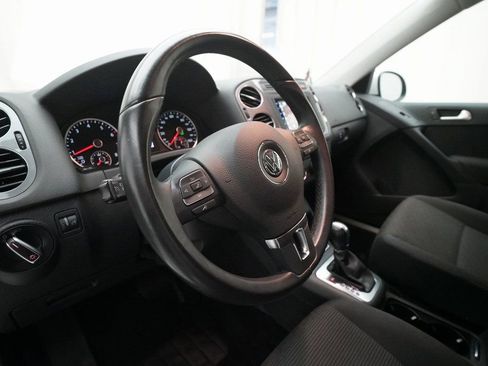 Used 2013 Volkswagen Tiguan SEL image 8