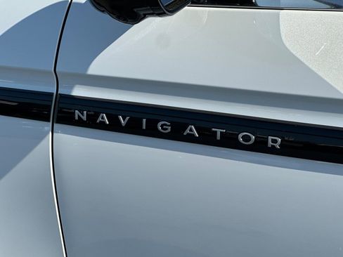 New 2026 Lincoln Navigator Black Label AWD/4WD image 27