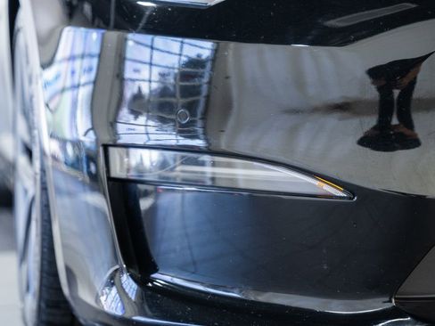 Used 2022 Tesla Model S Plaid image 13