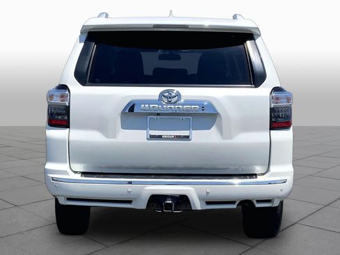 Used 2016 Toyota 4Runner Limited AWD/4WD image 5