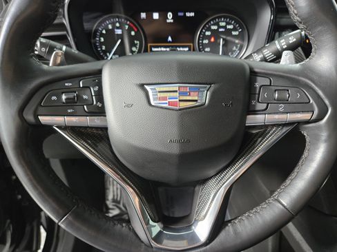 Used 2023 Cadillac XT6 Sport w/ LPO, ONYX Package image 27